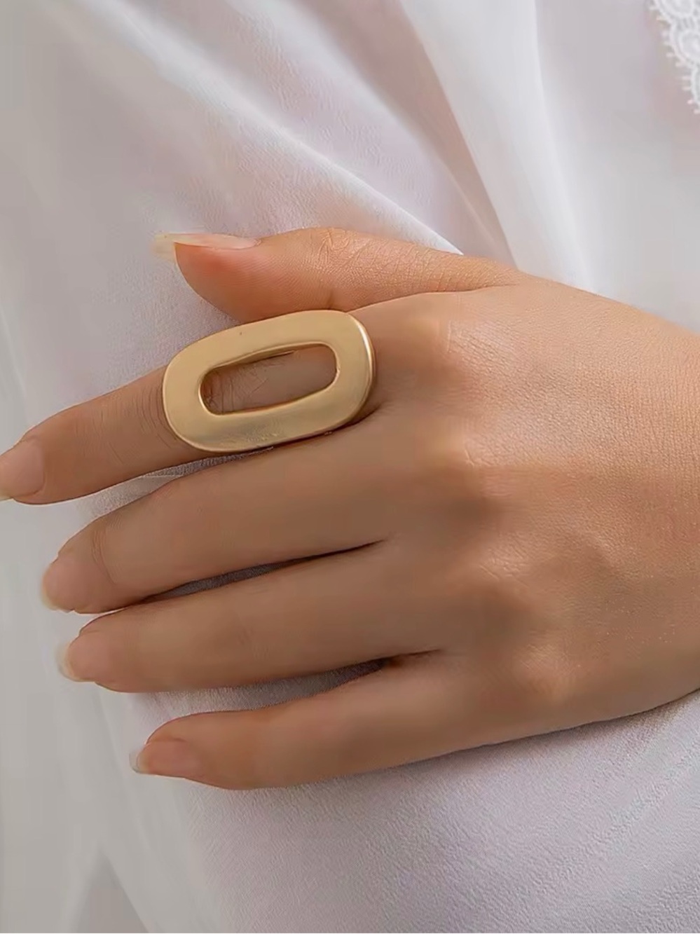 Zara Minimalist Gold Oval Cutout Ring - Women's Jewelry Rare NWOT
